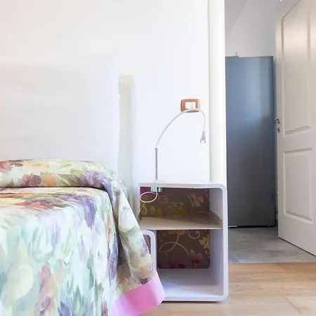 Holiday home Bilocale Corso Italia 698 2° Piano Con Balcone